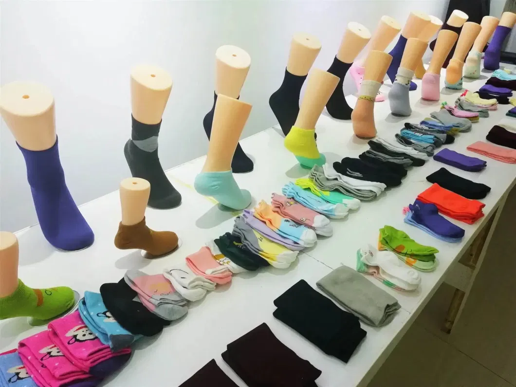 American Street Fashion Colorful Creative Women′ S Cotton Tube Socks