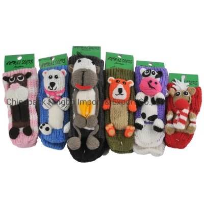 El piso animal del calcetín de acrílico de los niños del bebé pega los calcetines de la Navidad del invierno